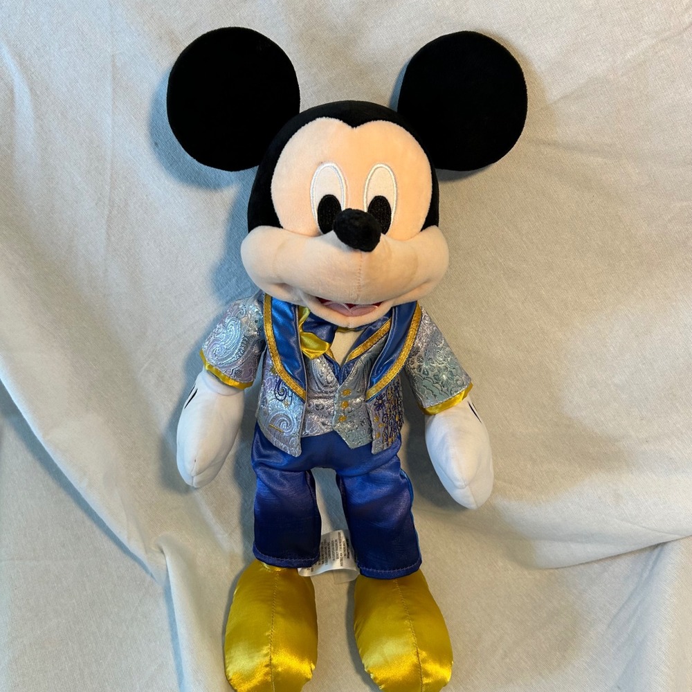 Disney Mickey Mouse Walt Disney World 50th Anniversary Celebration Plush 15 inch
